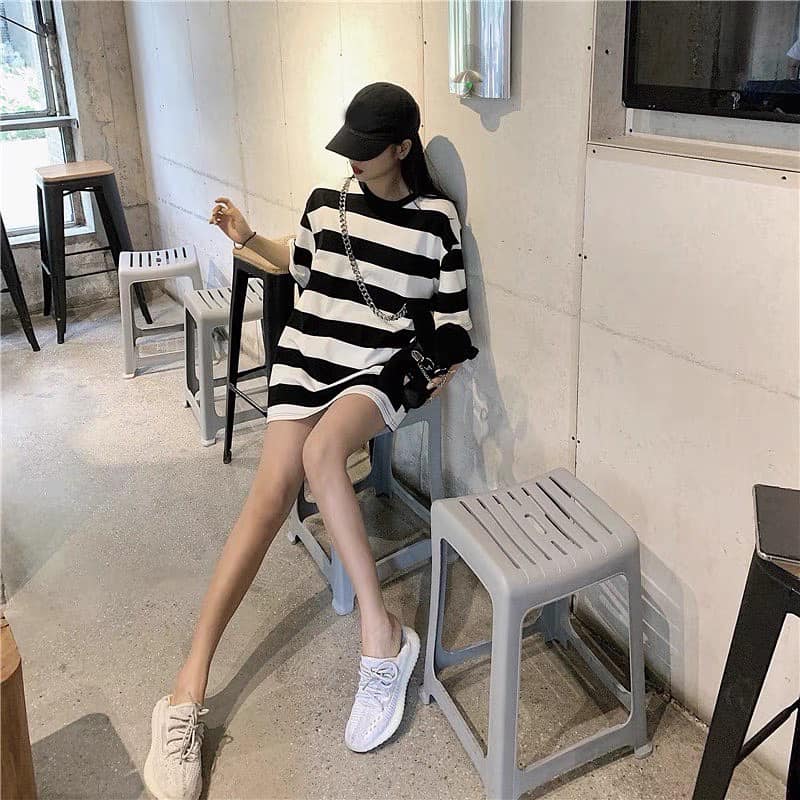 Oversized Stripes B&W T-Shirt
