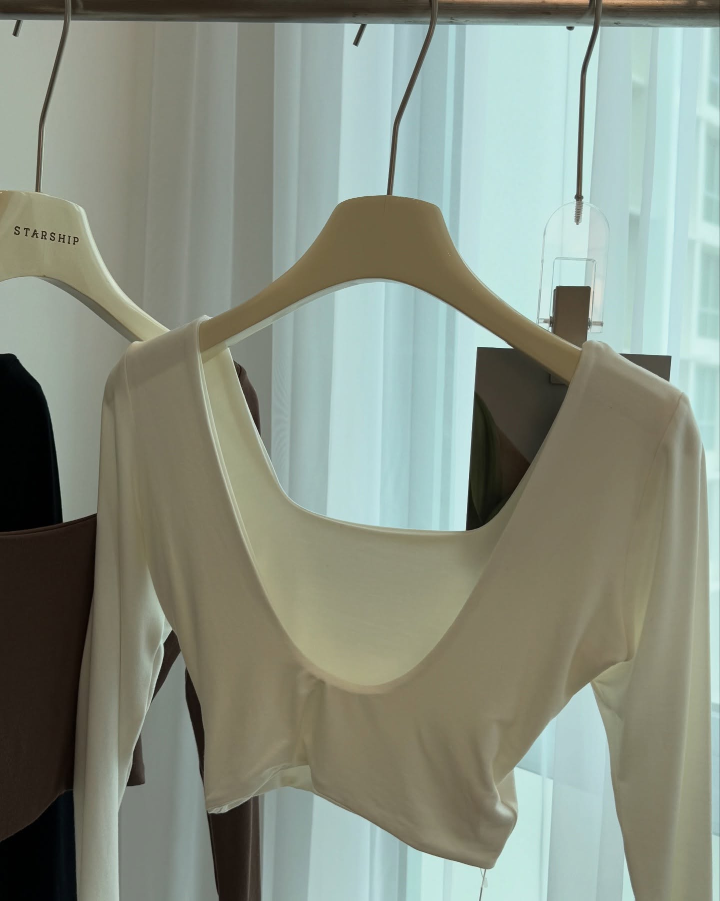 Square Neck Long Sleeve Crop Top