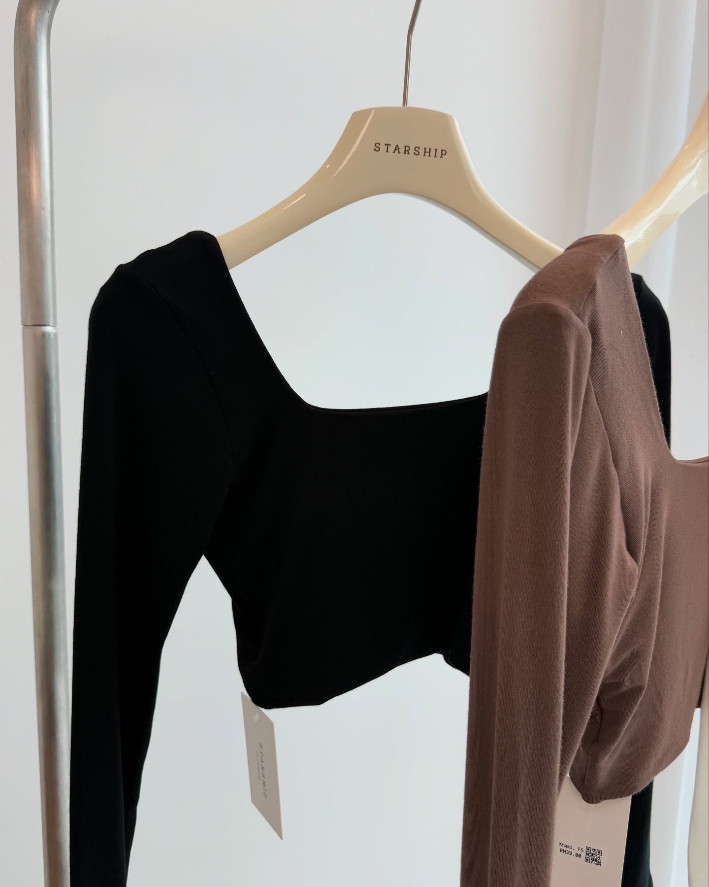 Square Neck Long Sleeve Crop Top