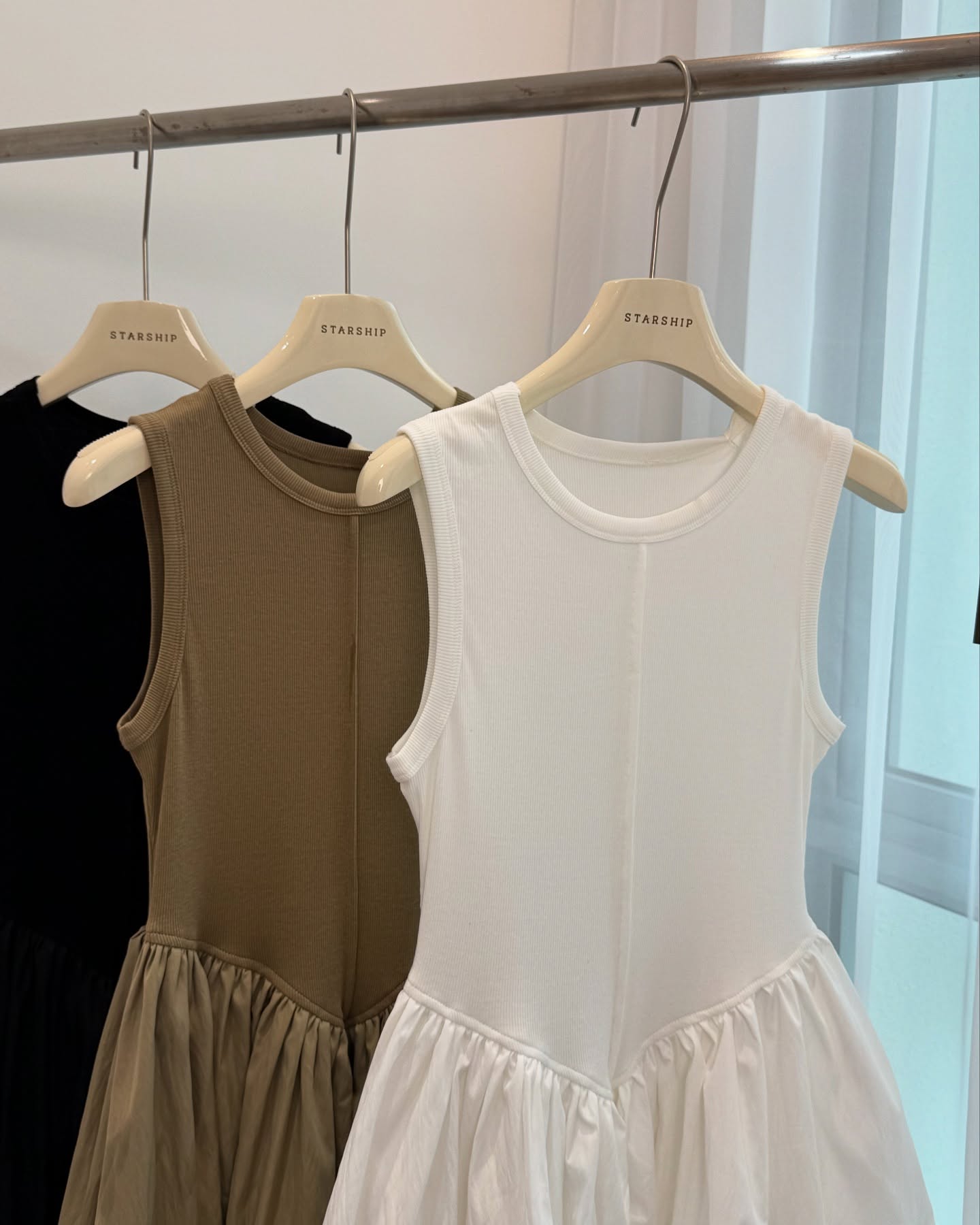 Basic Sleeveless Short Dress