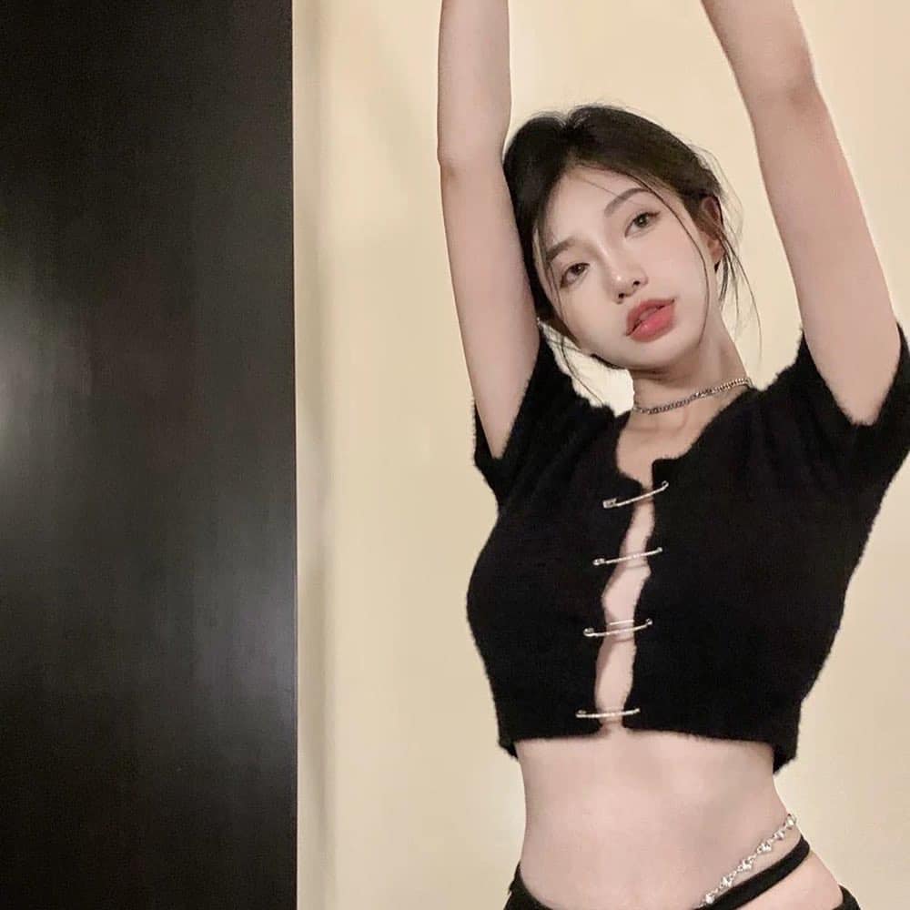 Short Sleeve Sexy Furry Blouse