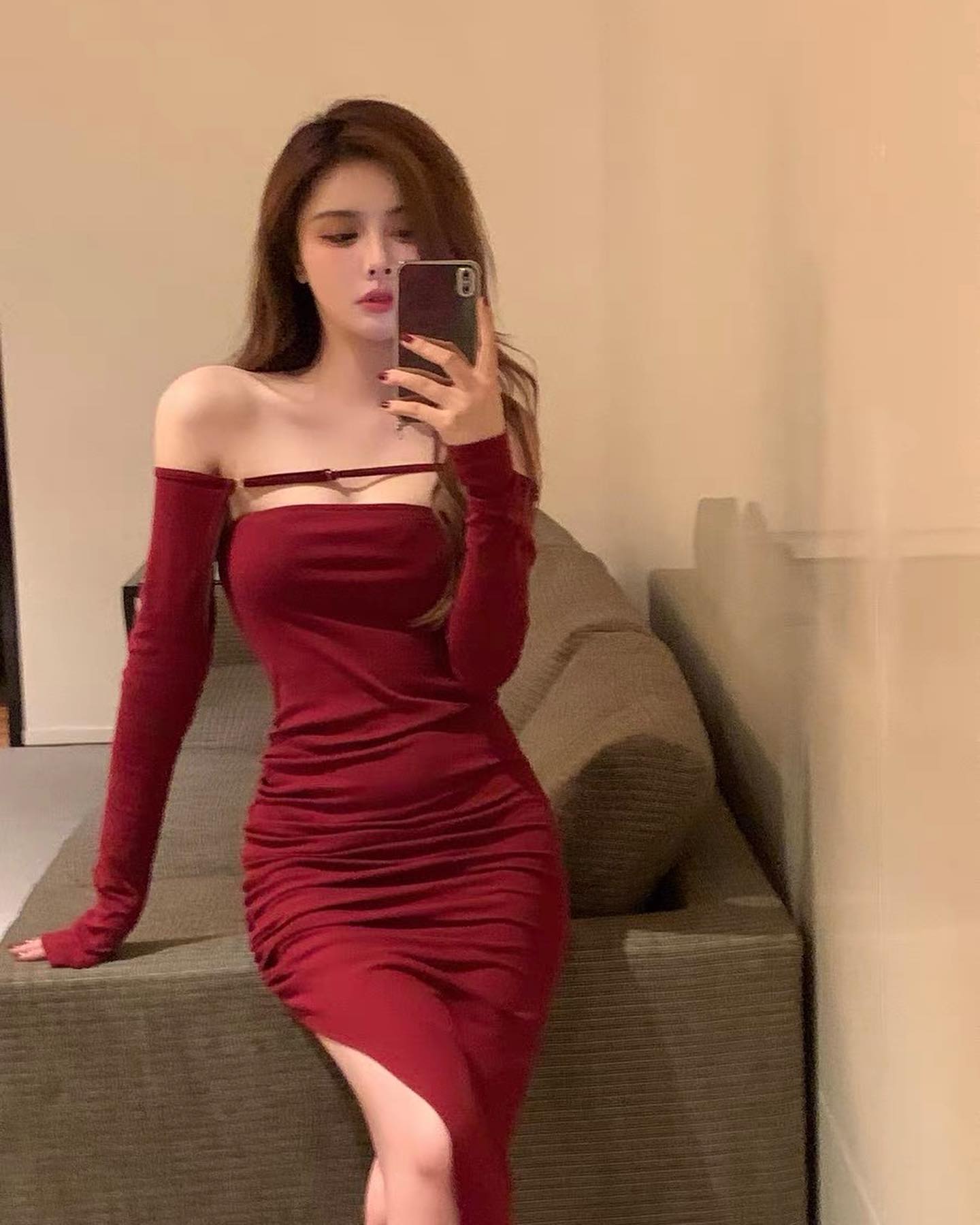 Off shoulder dress with sleeves