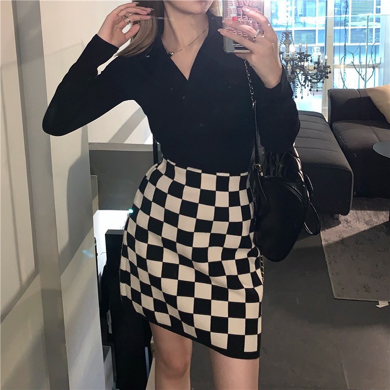Polo knitted collar blouse & checkered high waist skirt