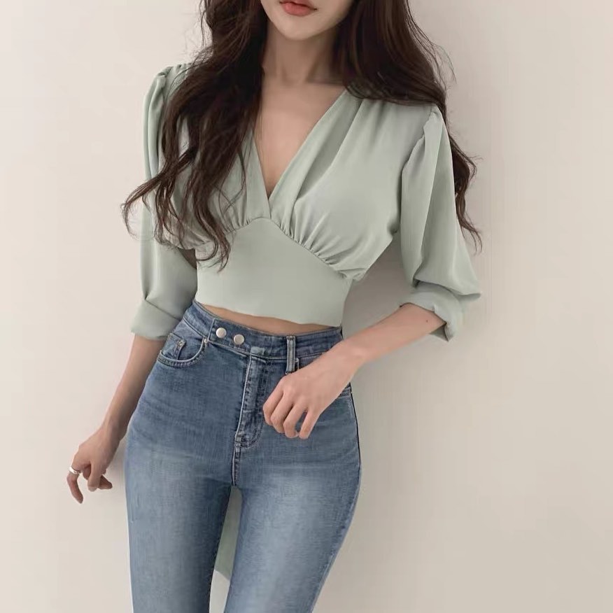 V neck tie back ribbon blouse