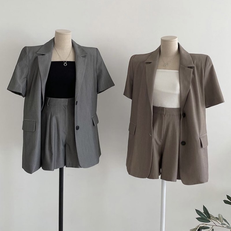 Short sleeve blazer & shorts set wear