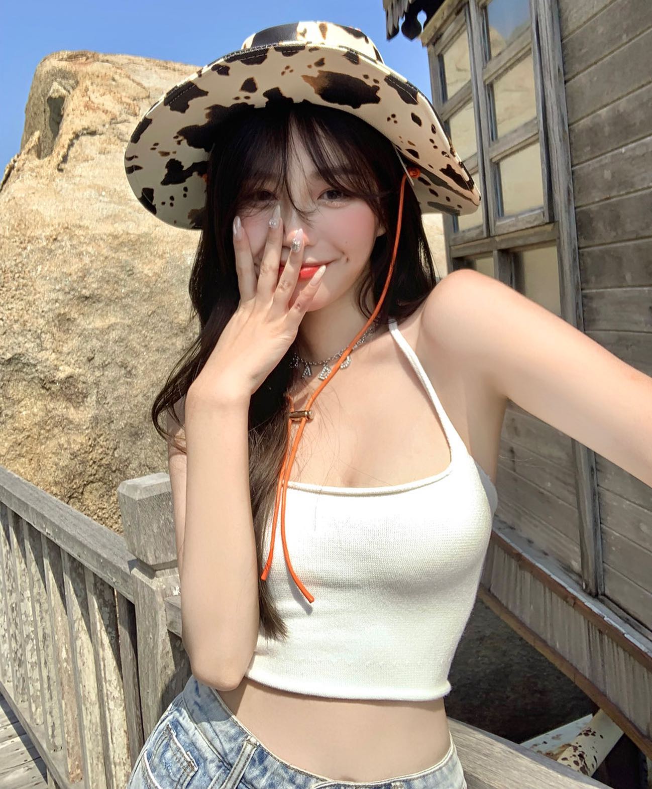 Halter neck crop top