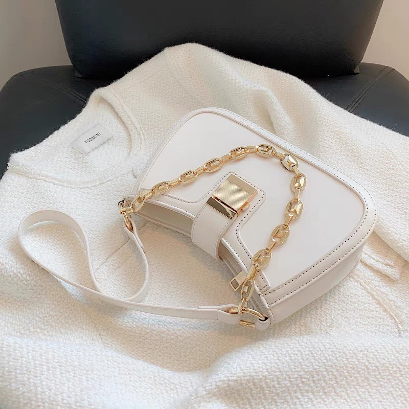 PU chain shoulder bag