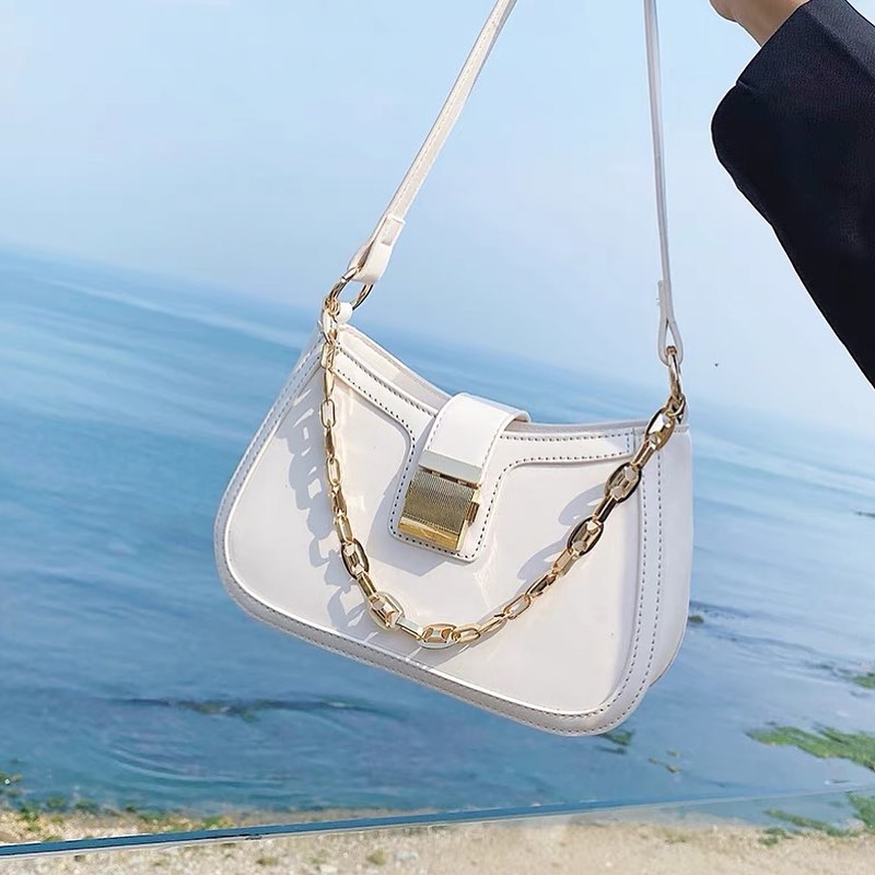 PU chain shoulder bag