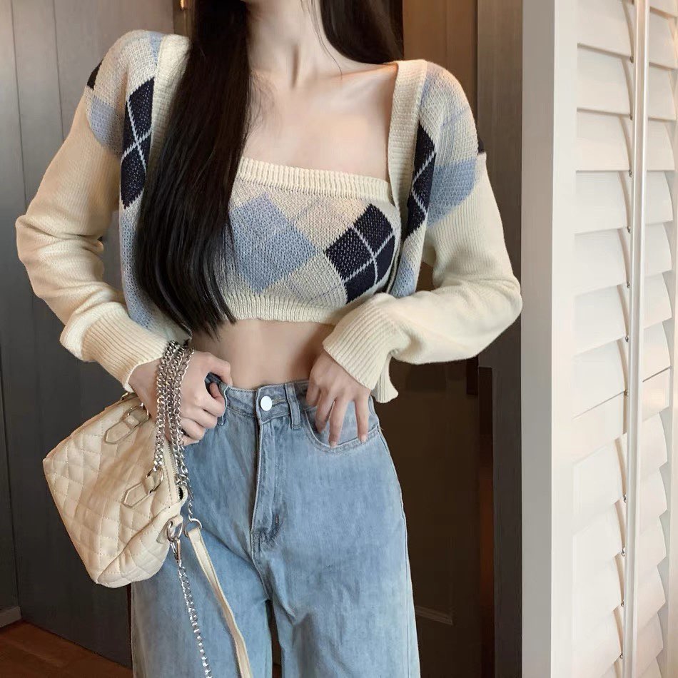 Knitted Scottish tube & cardigan set