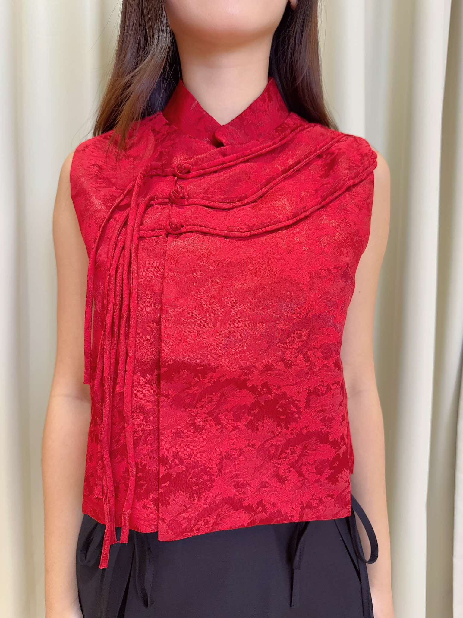 Sleeveless Cheongsam Top