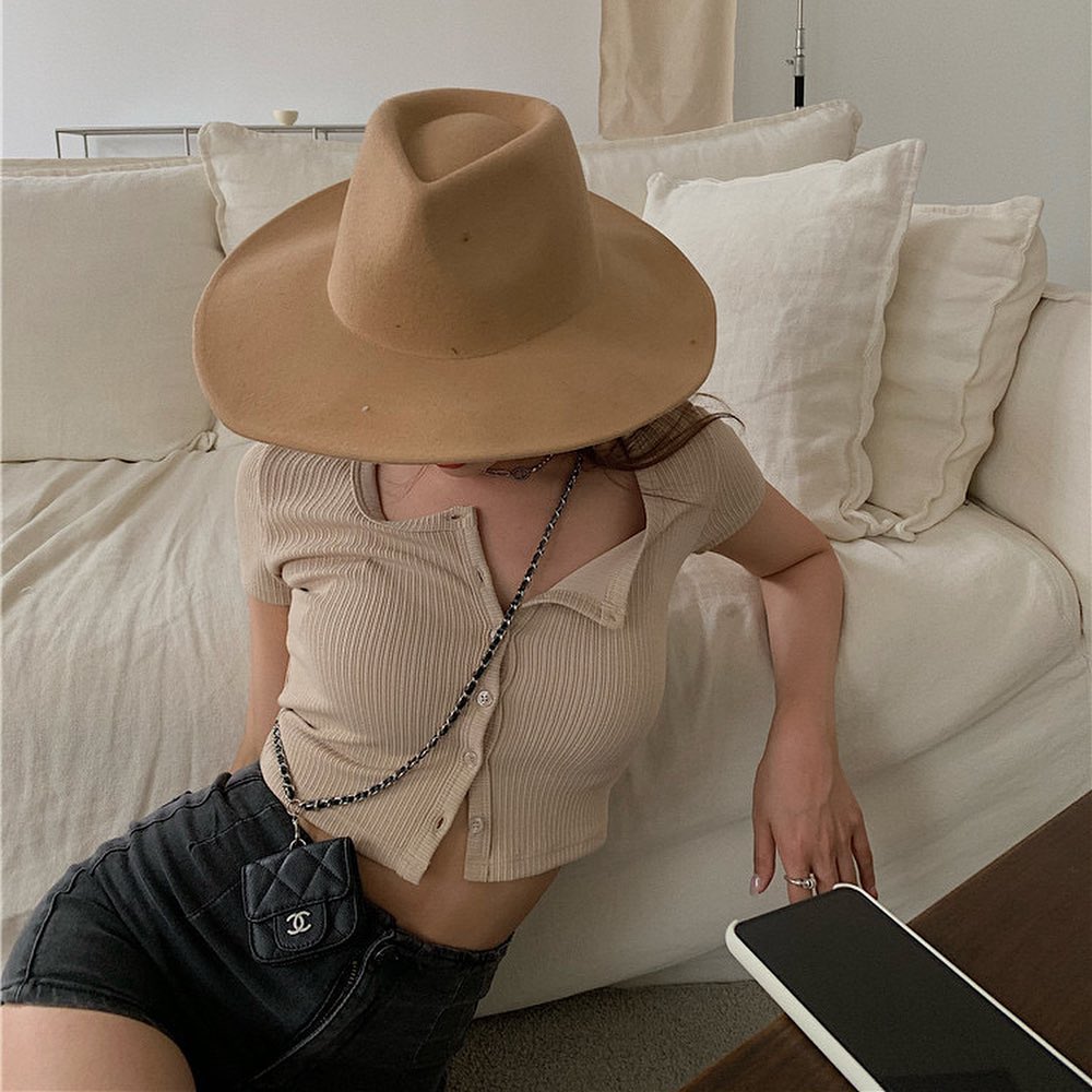 Knitted short sleeve button crop top