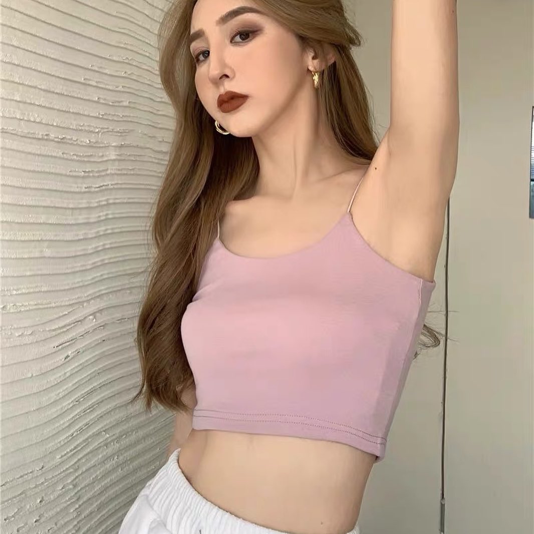 Elastic crop top