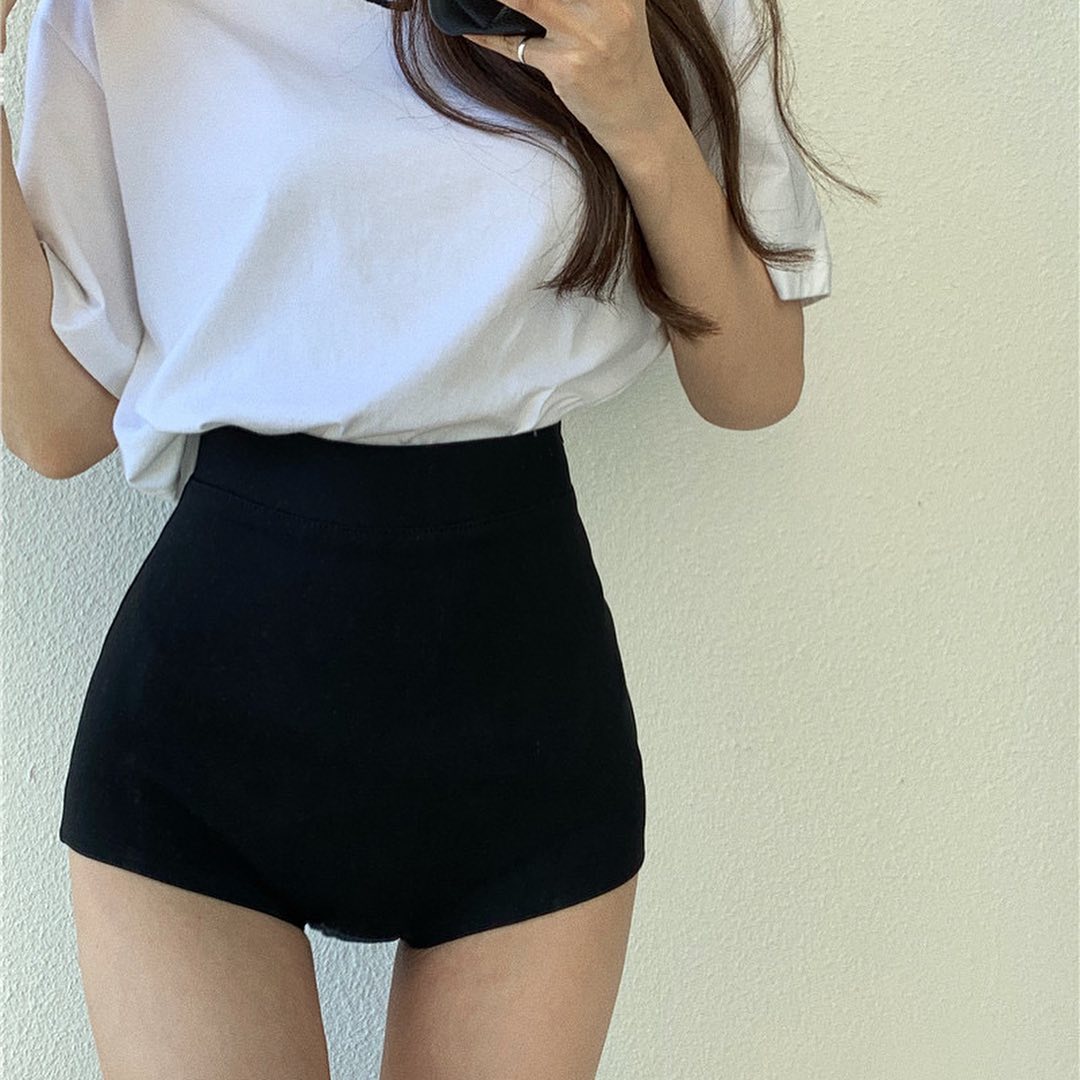 Black super high waist shorts