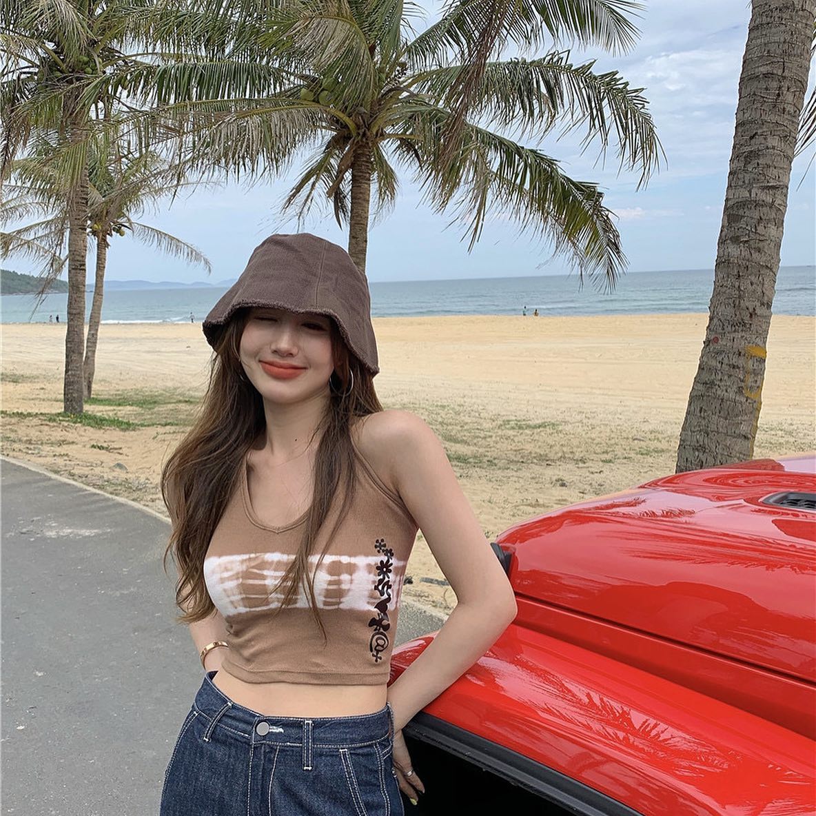 Khaki sleeveless crop top