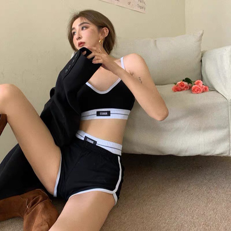 Sporty bra & panty set wear